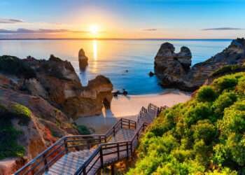 Discover the Enchanting Algarve: Your Guide to Portugal’s Southern Paradise