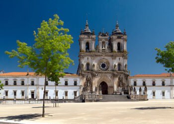 Discover Alcobaça, Portugal: A Journey Through History, Culture, and Culinary Delights