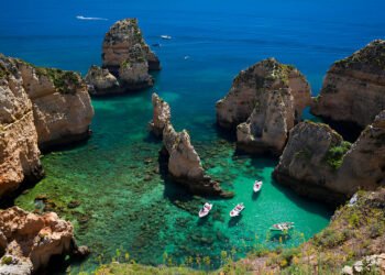Discover the Hidden Gems of Algarve’s Islands: A Comprehensive Guide