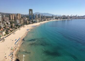 Sun, Sand, and Sangria: My Unforgettable Adventure in Benidorm! 🌴☀️🍹