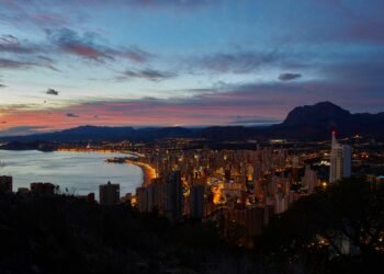 Sun, Sand, and Sangria: My Unforgettable Adventure in Benidorm! 🌴☀️🍹